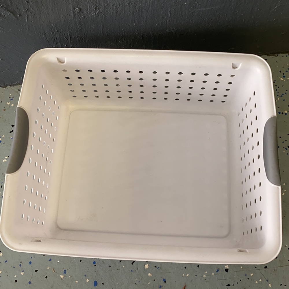 Plastic Storage Basket - Picture 2 of 3